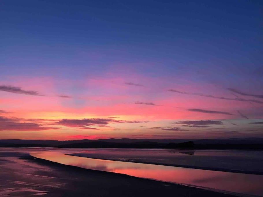 Watersedge Retreat, Views, Sunsets, Dogs Welcome Sandside  Eksteriør bilde