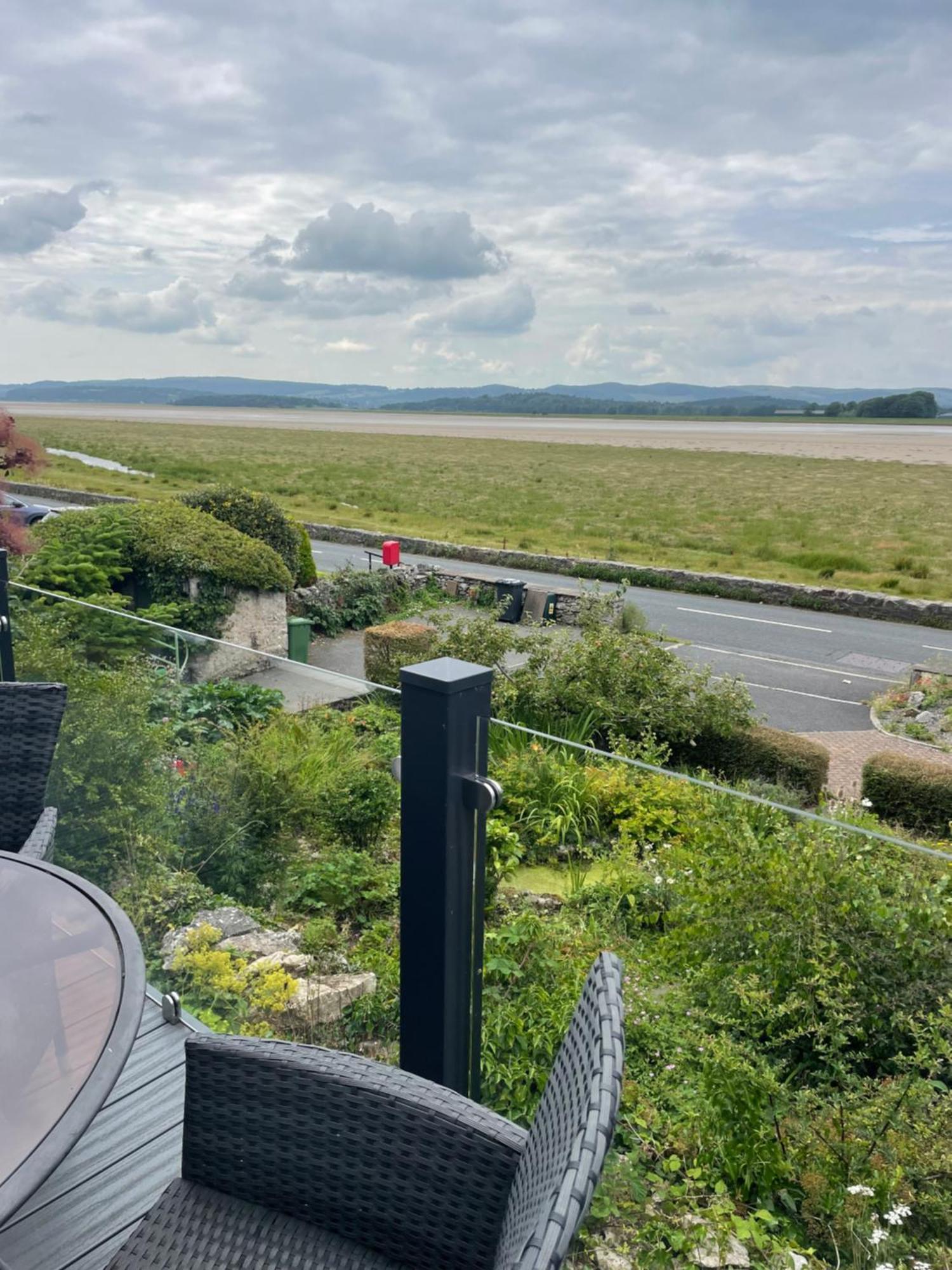 Watersedge Retreat, Views, Sunsets, Dogs Welcome Sandside  Eksteriør bilde