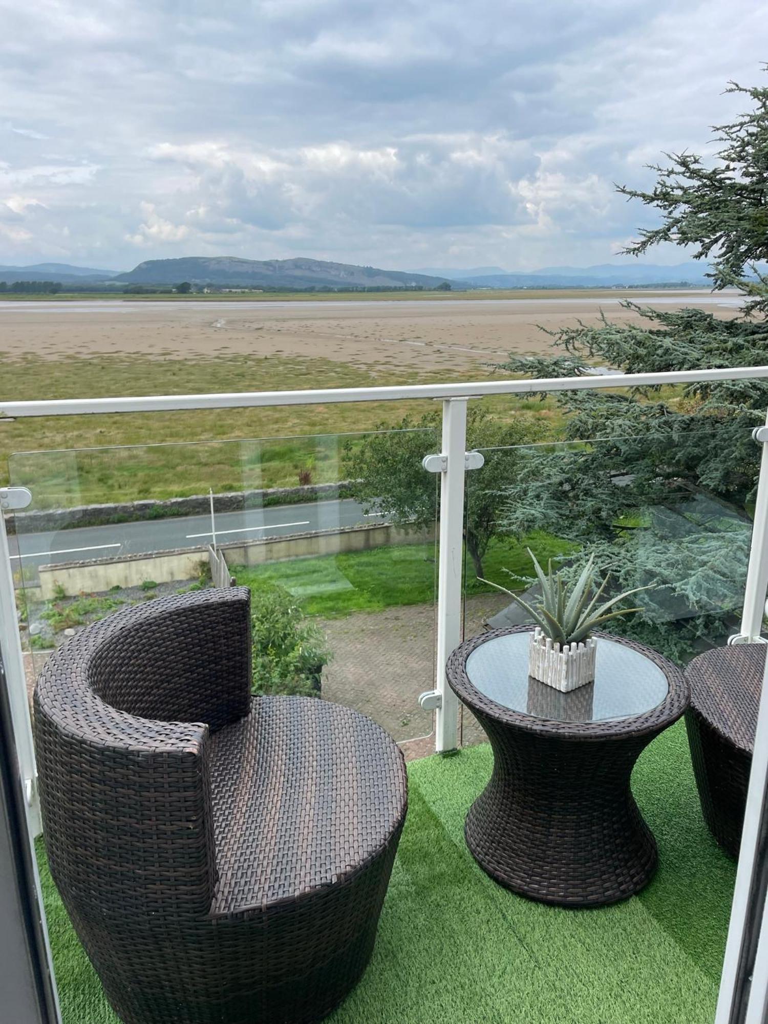Watersedge Retreat, Views, Sunsets, Dogs Welcome Sandside  Eksteriør bilde